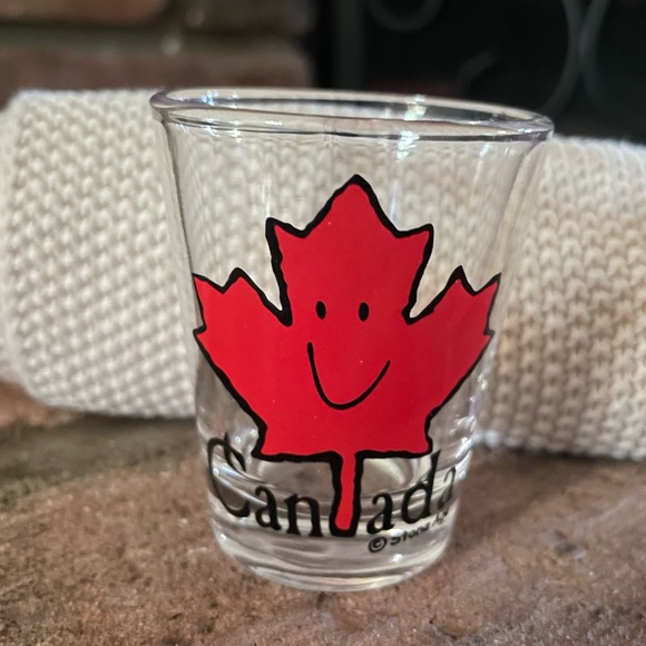 ⭐️FWP - Canada Shot Glass by Stone Age - see free offer details below. - Picture 5 of 5